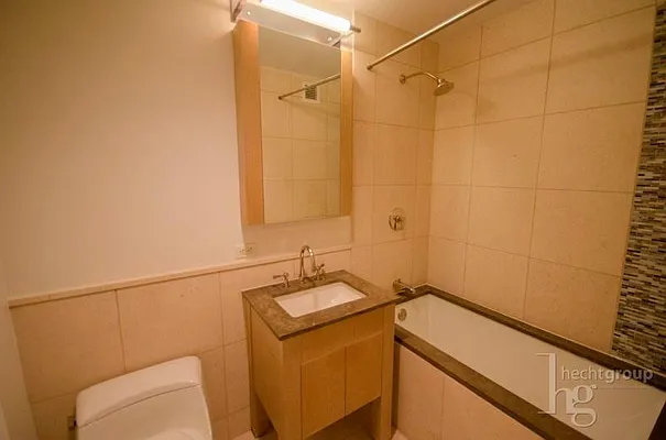 Rented by HighRiseNY | media 7