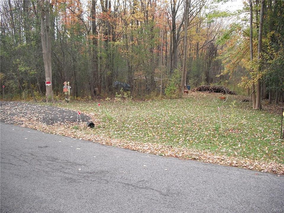 2nd image of 7570 Healy Rd
