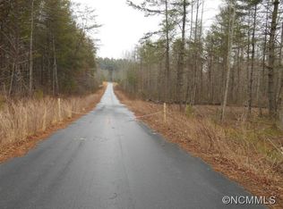 149 Northwoods Trl, Hendersonville, NC 28792