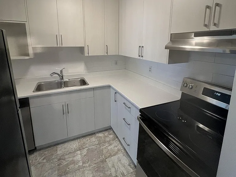 110 Pandora Ave #209 — Photo 3