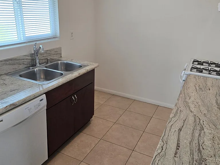 7802 Shaffer Cir — Photo 7