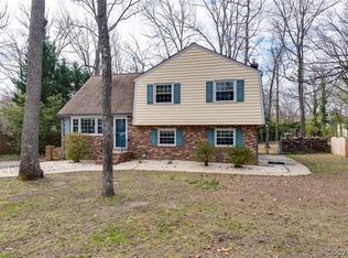 11903 Warminster Ct, Midlothian, VA 23113