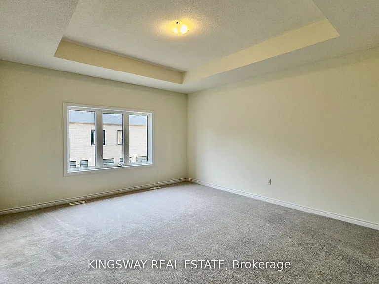 16 Blick Cres — Photo 11