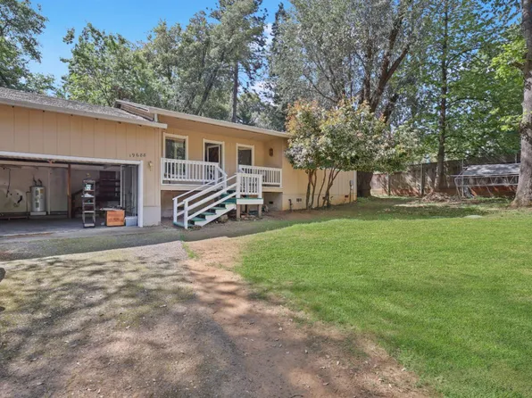19688 Murphy Rd, Pine Grove, CA 95665