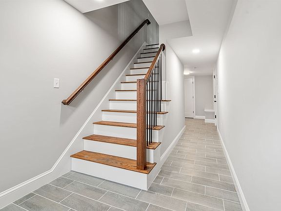 2nd image of 31 Danielles Way