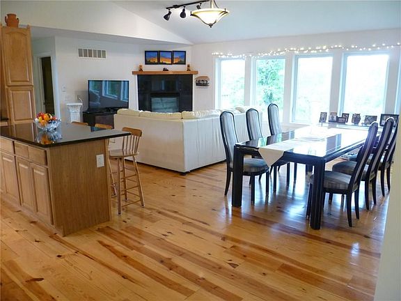 2nd image of 4517 County Road 16