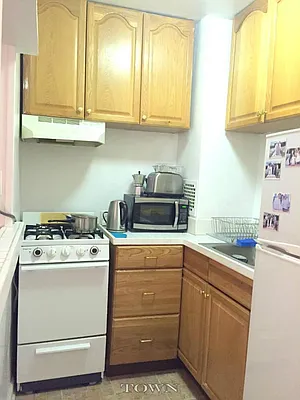 Rented by Town Residential | media 28