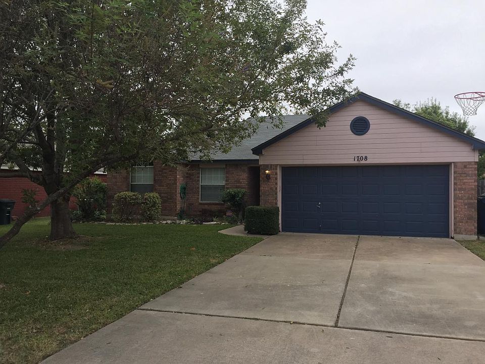 1st image of 1708 Parkwood Dr