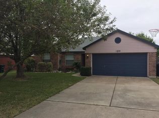 1708 Parkwood Dr, Leander, TX 78641