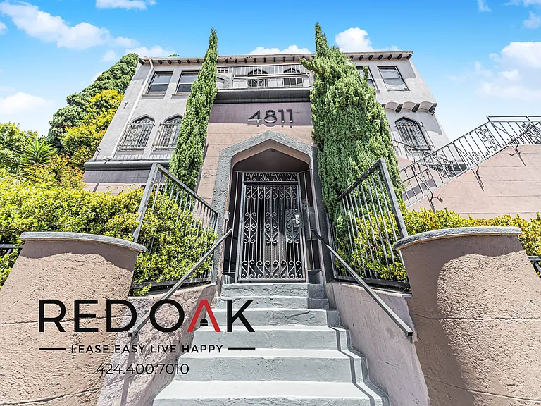 4811 Melrose Ave #107 — Photo 11