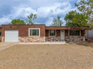 9801 Snow Heights Blvd NE, Albuquerque, NM 87112