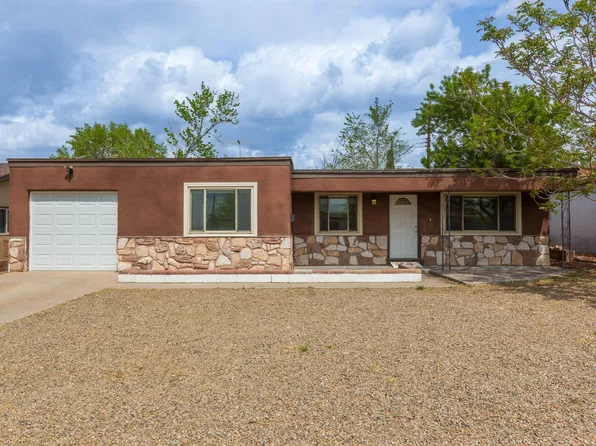 9801 Snow Heights Blvd NE, Albuquerque, NM 87112