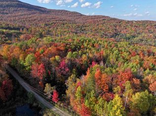 3 Ide Mountain Dr, Lyndonville, VT 05851