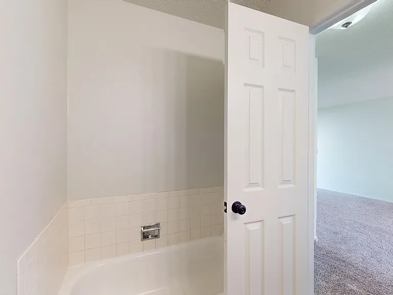 607 Meadow Pl — Photo 10
