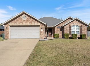 4200 W Mahogany Dr, Fayetteville, AR 72704