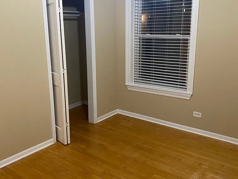 5866 N Ridge Ave #3 — Photo 7