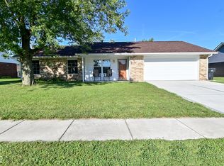 180 Briar Hill Dr, Whiteland, IN