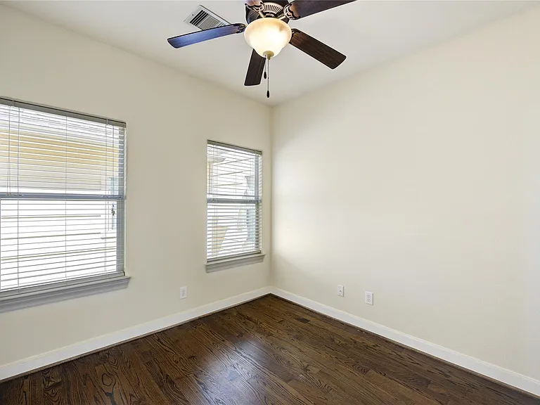 5813 Washington Ave #B — Photo 31
