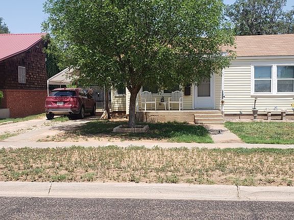 2nd image of 1404 N Kelly Ave
