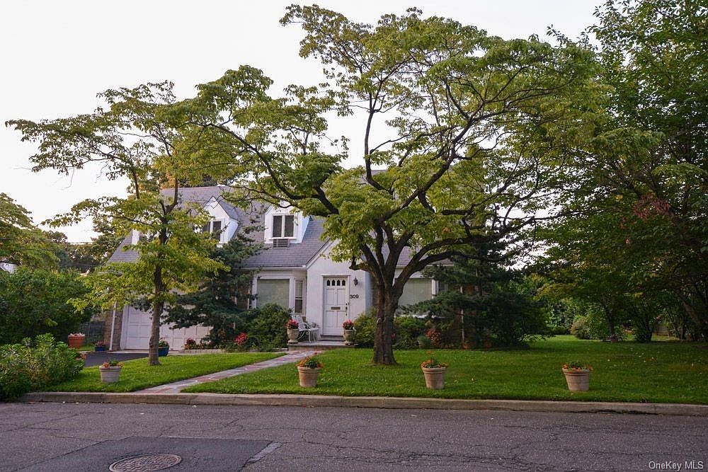 309 Delancey Avenue, Mamaroneck, NY 10543 Zillow