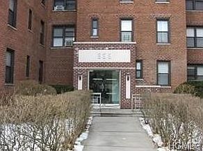 1st image of 555 McLean Ave APT 4J