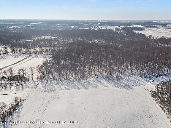 4th image of 27 Mile Rd