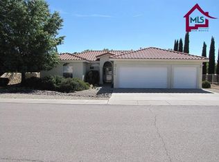 3858 Stoney Brook Cir, Las Cruces, NM 88005