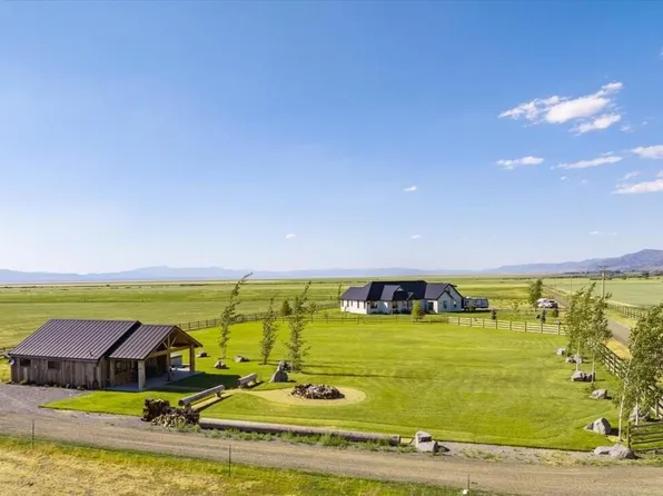 56087 Us Highway 395, Davis Creek, CA 96108