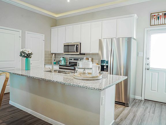 5th image of 9910 Crescent Cove Dr #9752ASC