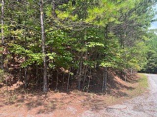 2nd image of Na Emelia Rd