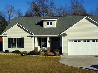 788 Comfort Rd, Richlands, NC 28574