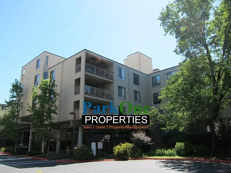 340 N Civic Dr #202 — Photo 16