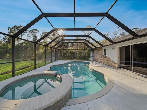 390 35th AVE NE, NAPLES, FL 34120