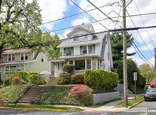 294 Sylvan St, Rutherford, NJ 07070