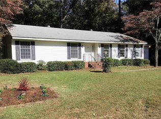 71 Poplar Dr, Hartfield, VA 23071