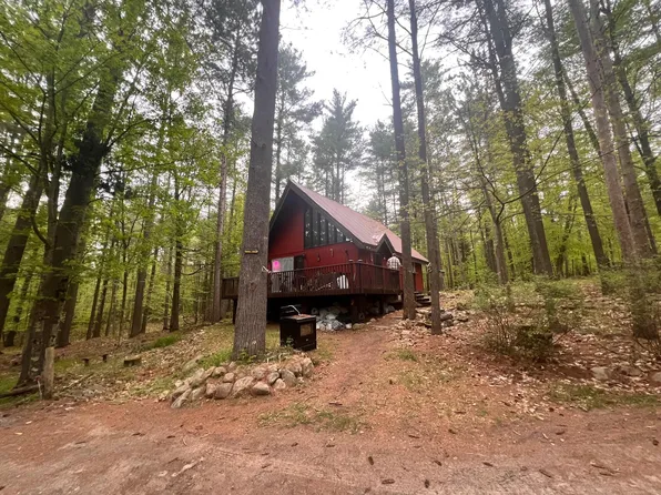 48 Signor Ln, Jay, NY 12941