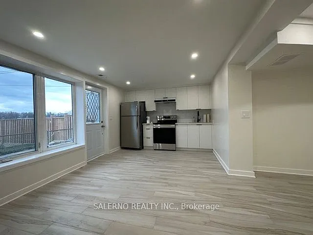 23 Redhill Ave #LOWER — Photo 9