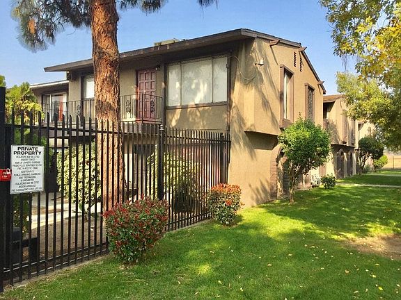 3rd image of 3865 E Floradora Ave APT 106