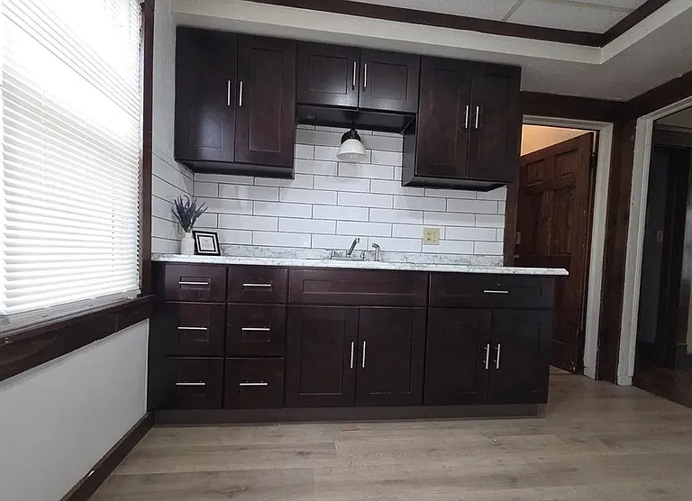 9611 Larnder Ave — Photo 3