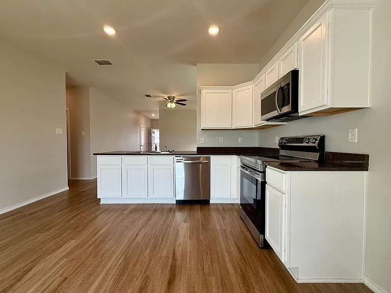 1128 Mission Creek Dr — Photo 10