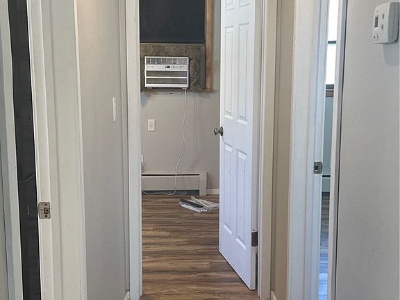 4th image of 908 18th St S #1