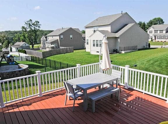4th image of 17358 Kennebeck Ln