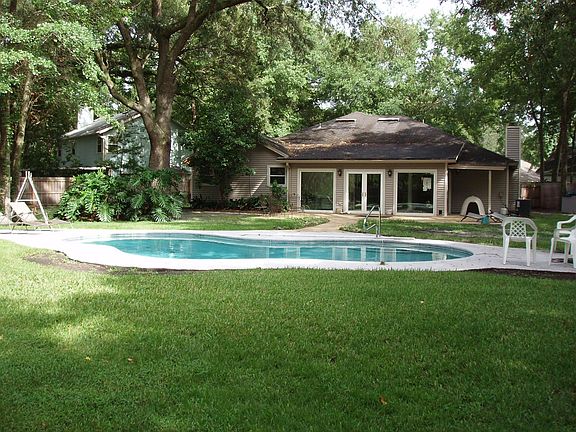 2nd image of 4819 Susanna Woods Ct