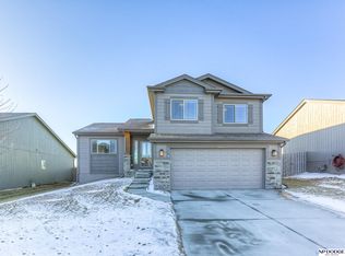 18709 Briar St, Omaha, NE 68136