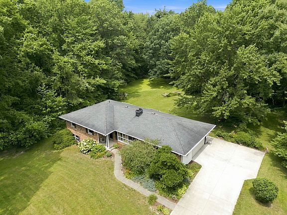 2nd image of 20181 Miller Rd