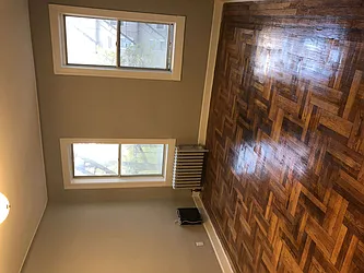 Rented by Realty 2000 Associates Ltd