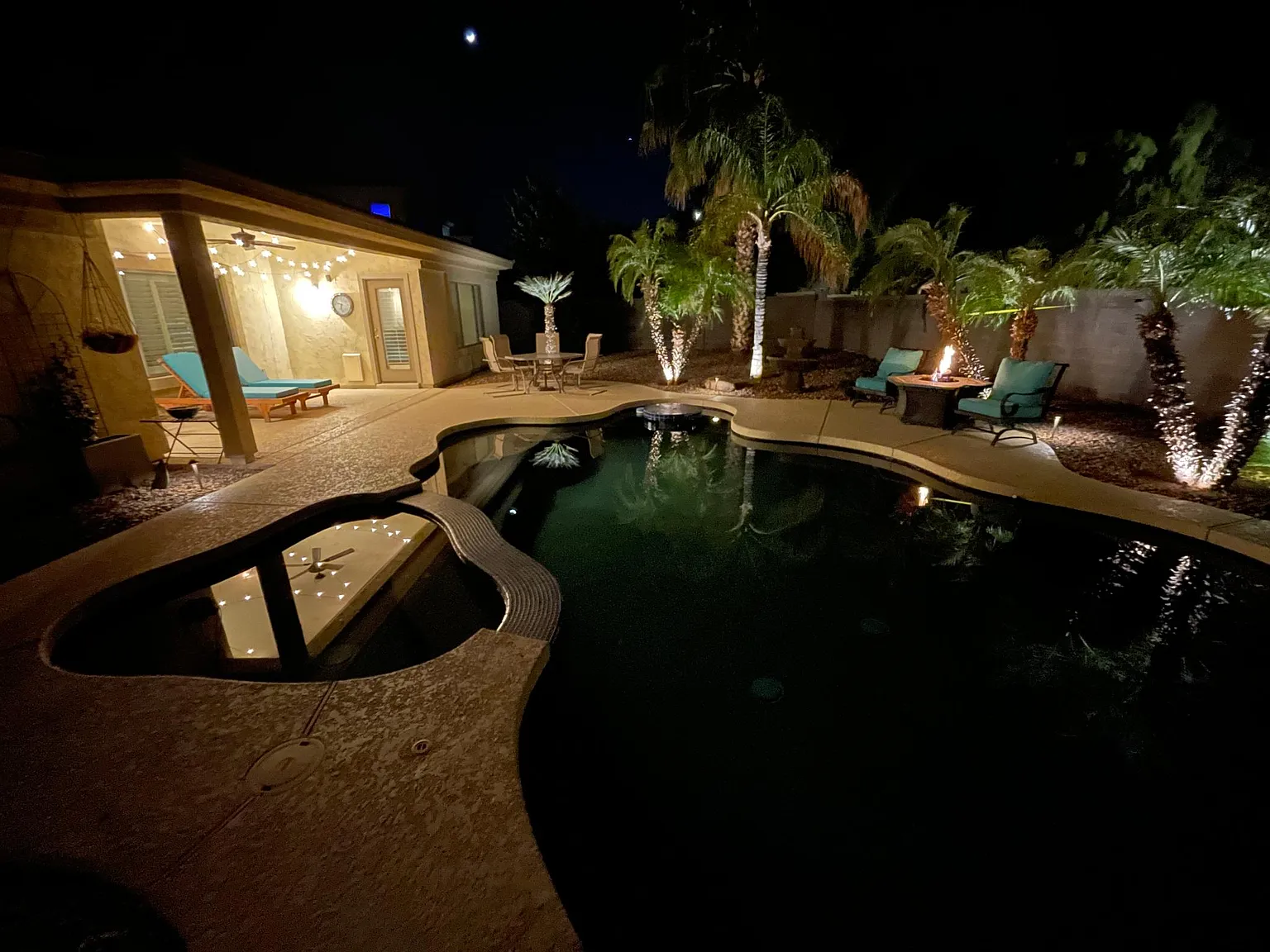 3 bed, 2.5 bath, 2432 sqft, $2,950 — Photo 4