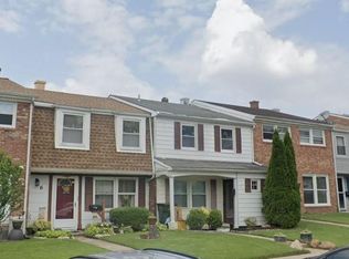 6 Fireside Ct, Willingboro, NJ 08046