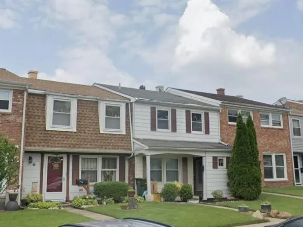 6 Fireside Ct, Willingboro, NJ 08046