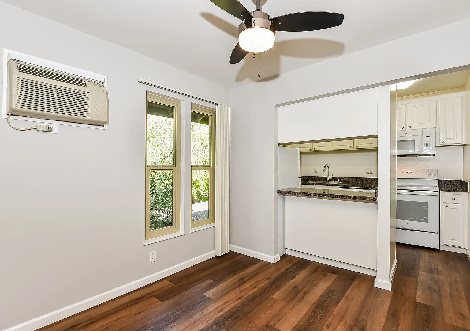 Beautiful, Quiet Community - Just Minutes from Downtown Walnut Creek — Photo 3